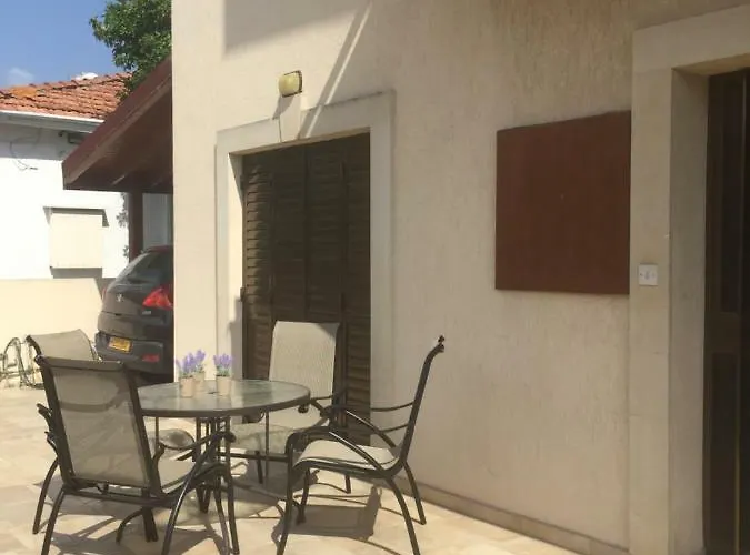 Artemis House Apartment