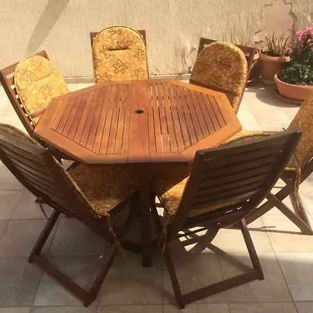 Artemis House Daire Limasol